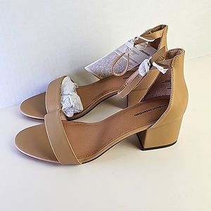 Women's Dress shoes - Size 10.5 W.